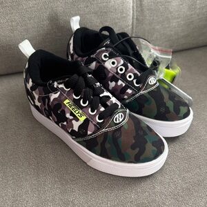 Heelys Camouflage Kids Shoes